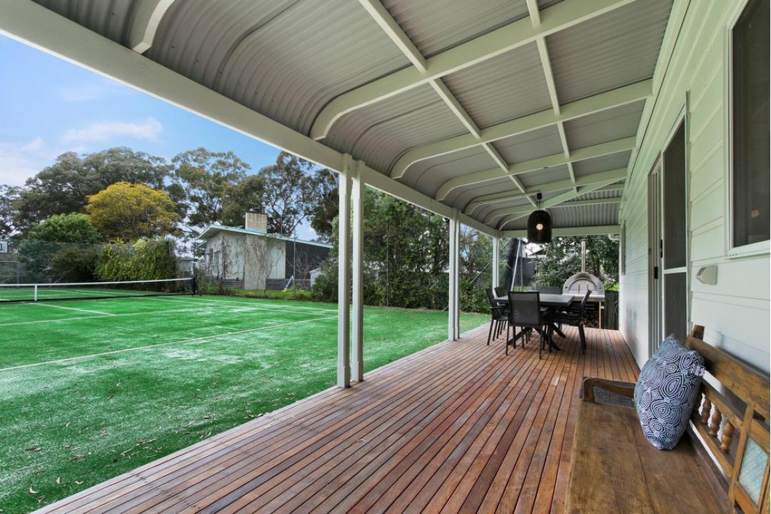 Metung Holiday Rentals Cliff House Cottage